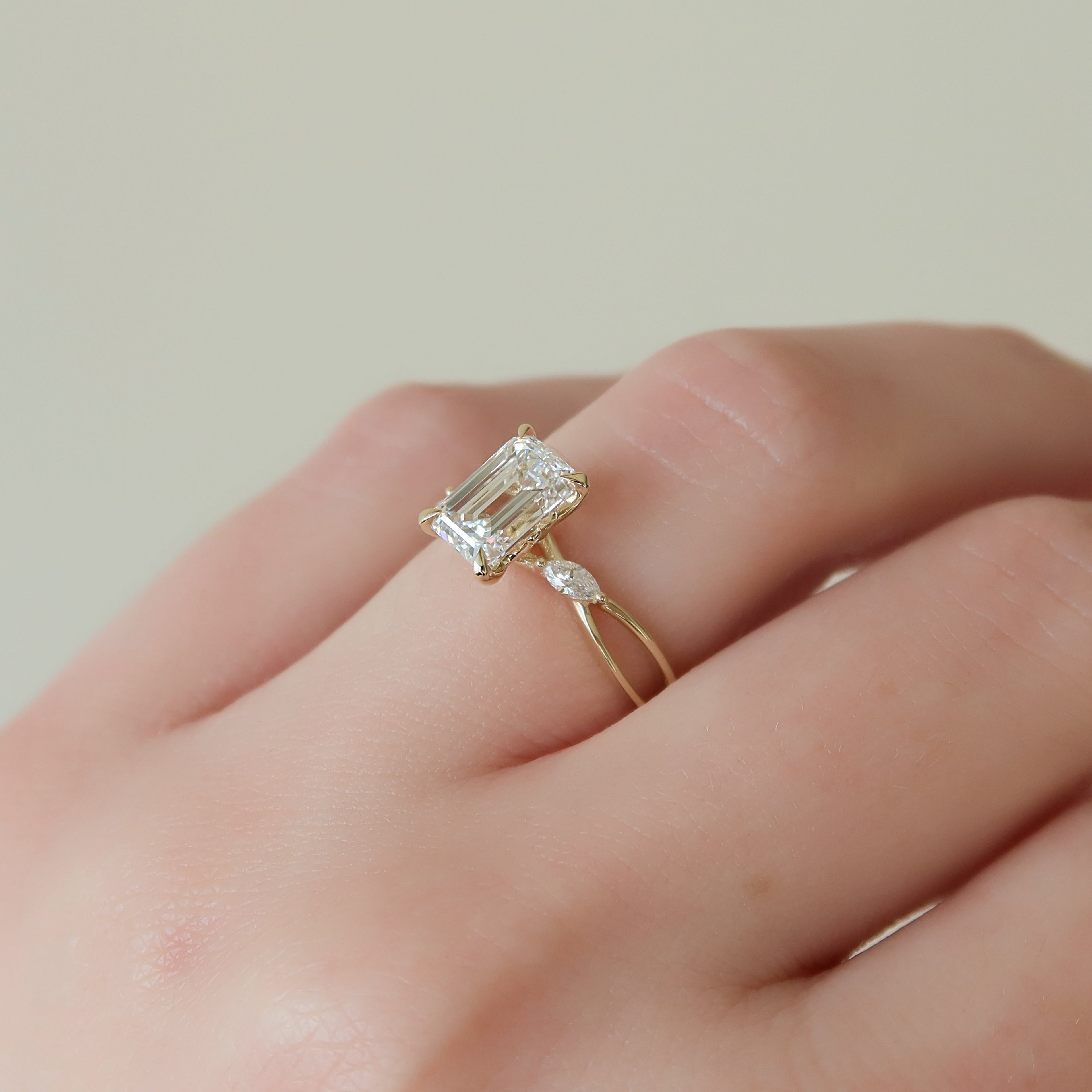 1.0 - 3.50 CT Emerald Lab Grown Diamond Split Shank Setting Engagement Ring