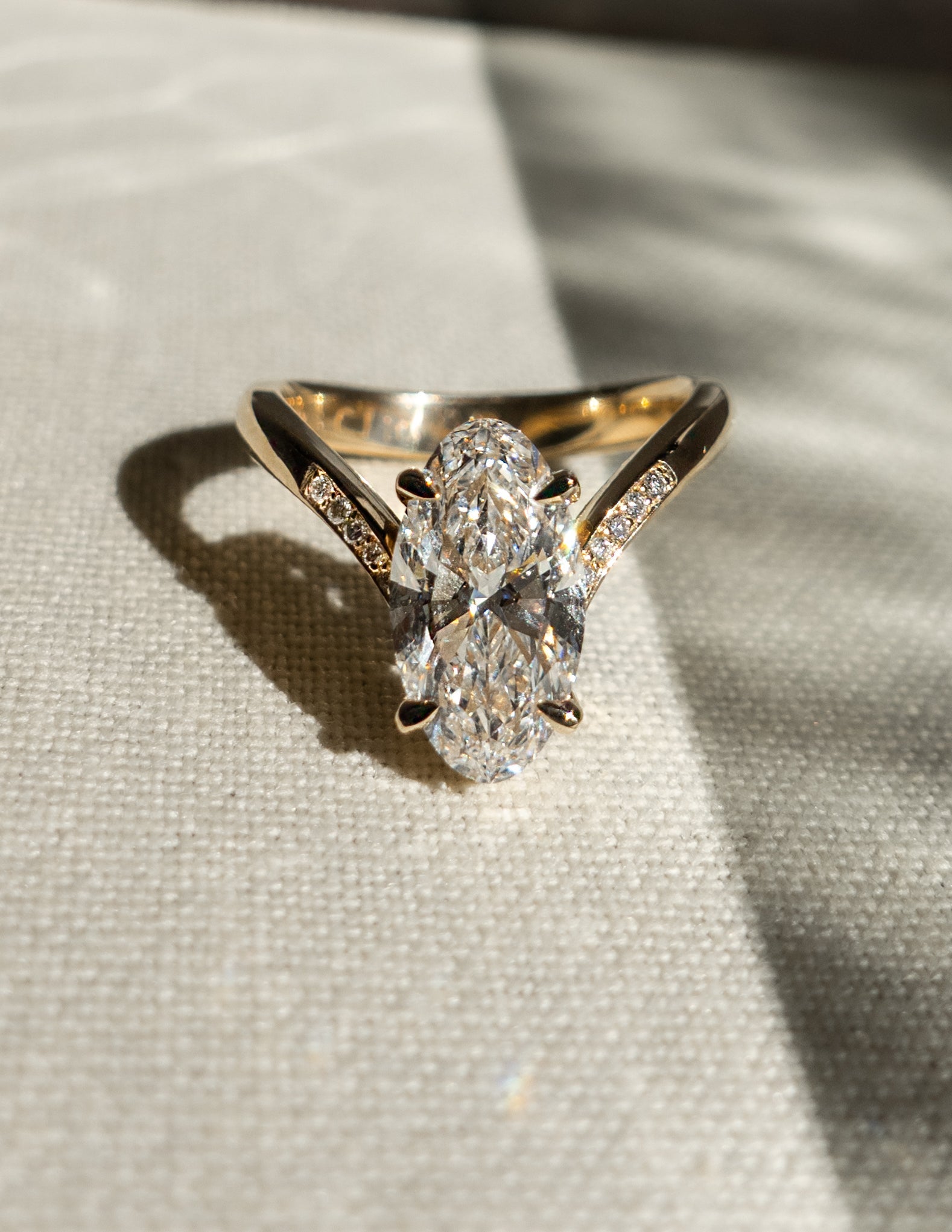 1.0 - 3.50 CT Pavé Oval Lab Grown Diamond Engagement Ring