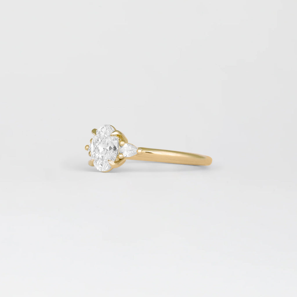 1.0 - 3.50 CT Oval Lab Grown Diamond Three Stone Setting Engagement Ring