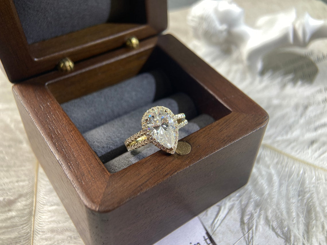 1.0 - 3.50 CT Pear Lab Grown Diamond Halo Setting Engagement Ring