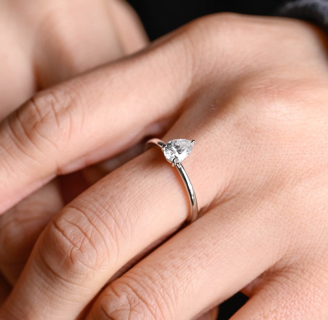 Pear Cut Lab Grown Diamond Solitaire Engagement Ring – 10K/14K/18K Gold & Platinum – 1.0–3.5 CT