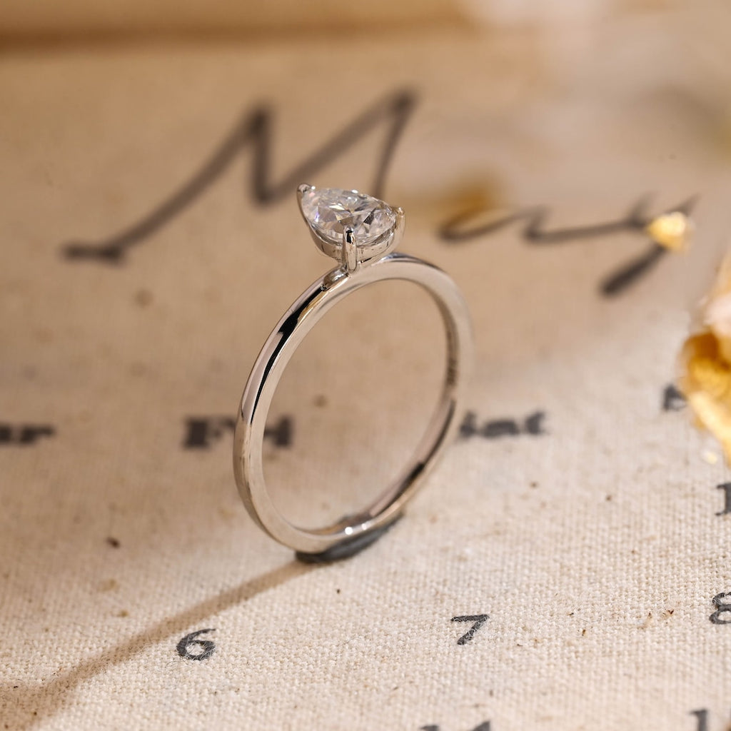 Pear Cut Lab Grown Diamond Solitaire Engagement Ring – 10K/14K/18K Gold & Platinum – 1.0–3.5 CT