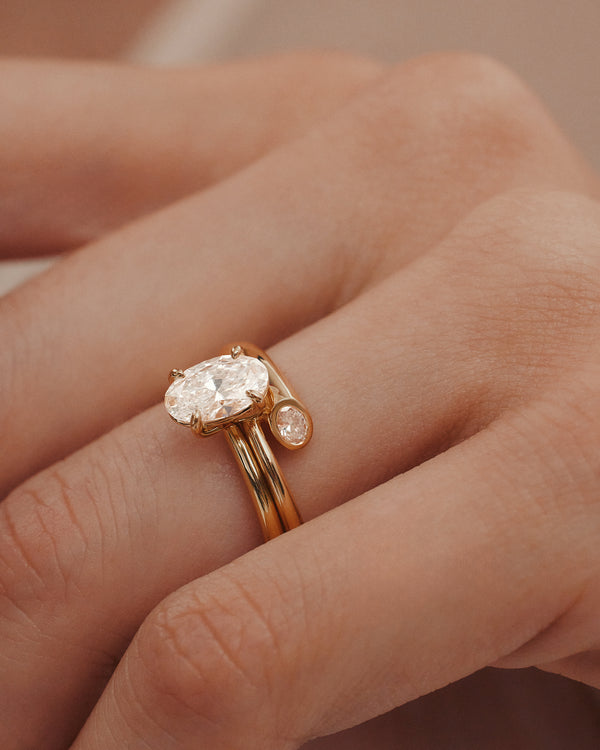 1.0 - 3.50 CT Oval Cut Lab Grown Diamond Unique Engagement Ring